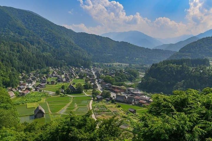 Takayama, Shirakawago & Kanazawa 3 - Day Tour — photo 10