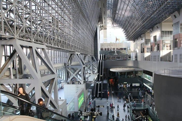 Japan Railway Station Shared Departure Transfer : Kyoto City to Kyoto Station — photo 6