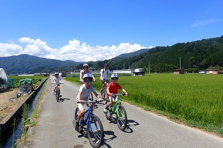 Private-group Morning Cycling Tour in Hida-Furukawa
