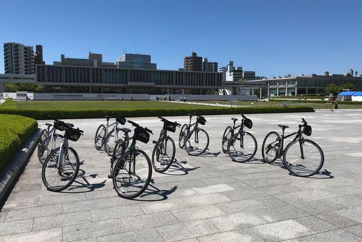 Hiroshima in a Nutshell: Morning Bike Adventure — photo 5