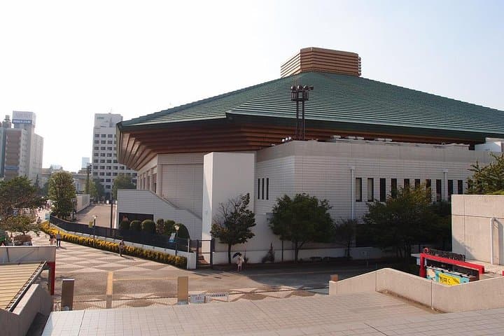 Private Ryogoku Walking Tour with Sumo Wrestler and Master Guide — photo 3