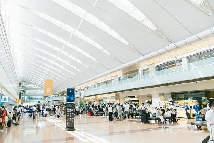Private Departure Transfer : Tokyo Disney to Haneda International Airport — photo 2