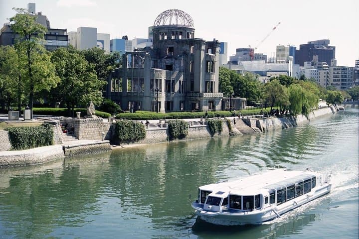 Shared Departure Transfer : Hiroshima City to Hiroshima Airport