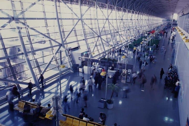 Shared Departure Transfer : Kyoto City to Kansai International Airport — photo 4