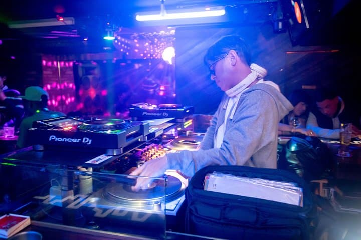 Shibuya House Disco Techno DJ Bars Experience — photo 12