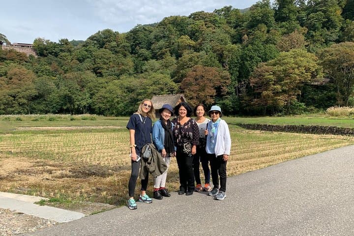 Takayama & Shirakawago 2 - Day Tour — photo 2