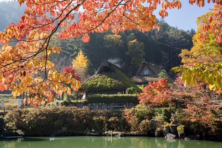 Shirakawa-go, Onsen & Waterfall Hike Day Tour from Takayama — photo 7