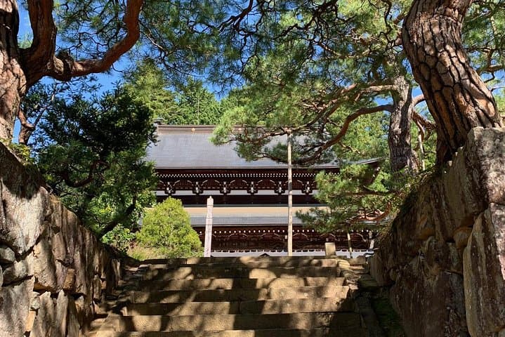 Takayama & Shirakawago 2 - Day Tour — photo 3