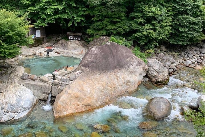 Takayama & Shirakawago 2 - Day Tour — photo 7