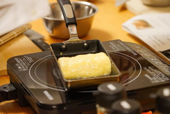 3-Hour Small-Group Sushi Making Class in Tokyo — photo 10