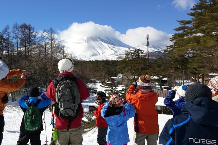 -Snow mountain hiking at the foot of Asama- Karuizawa Snowshoe Tour — photo 5