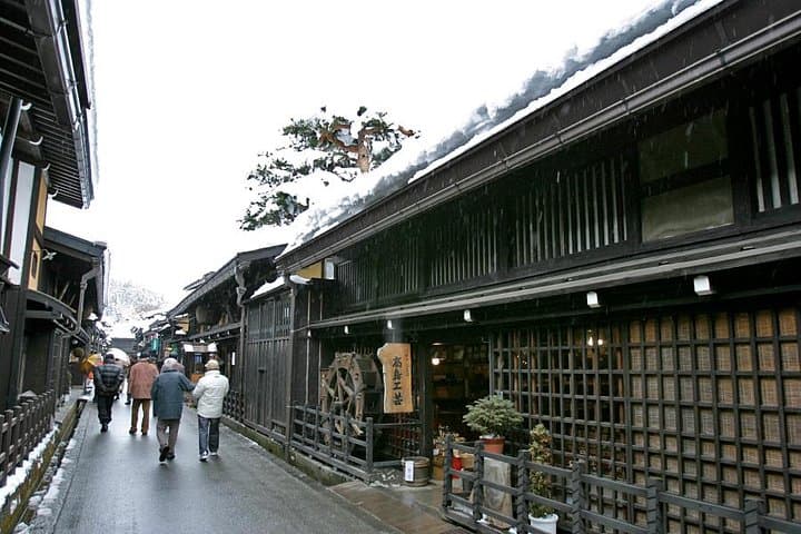 [One-day bus tour departing from Kanazawa Station] Shirakawa-go/Takayama tour platinum route bus tour — photo 18