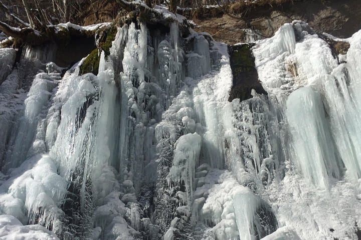 The Art of Ice - Nafuku Shichijo Otaki Snow Trekking Tour - Slightly difficult (Medium) — photo 3