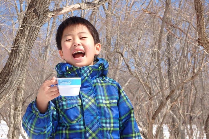 First snow play & snowshoe — photo 3