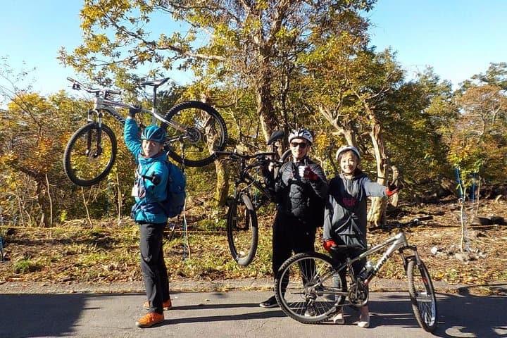 Downhill Biking include lunch experience — photo 3
