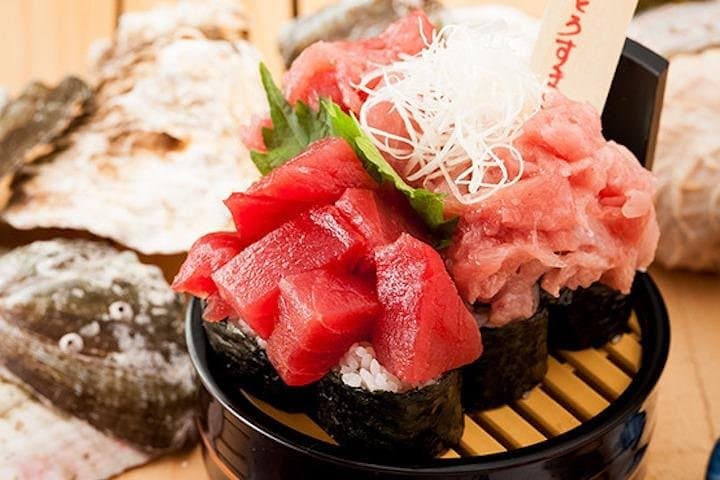 Demolition show sushi making classic cafe tour — photo 7