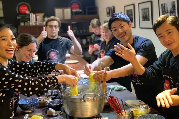 Asakusa Classic Ramen & Crispy Gyoza Cooking Class — photo 2
