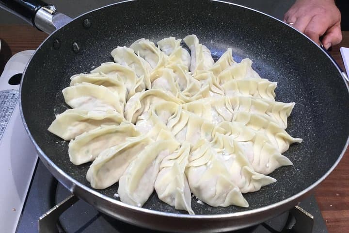 Asakusa Classic Ramen & Crispy Gyoza Cooking Class — photo 8