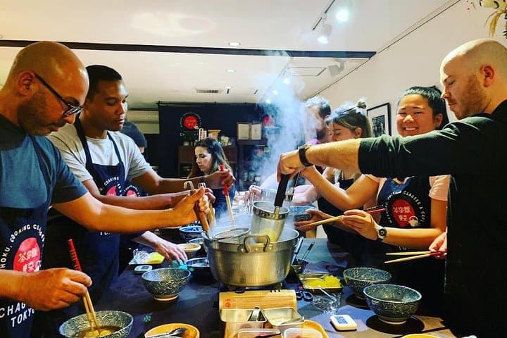 Asakusa Classic Ramen & Crispy Gyoza Cooking Class — photo 7