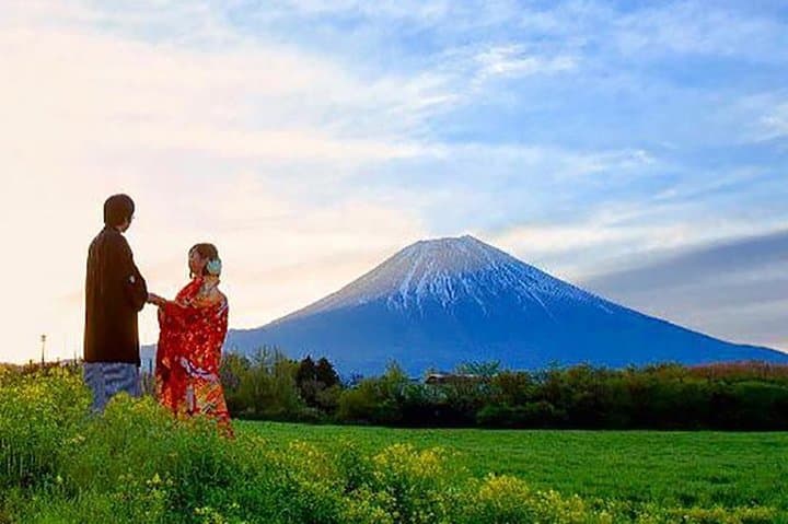 Photo Wedding at the most beautiful Mt. Fuji by professionals — photo 4