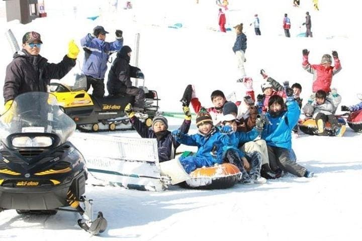 Winter Adventure in Takayama: Snow Activities Tour — photo 3