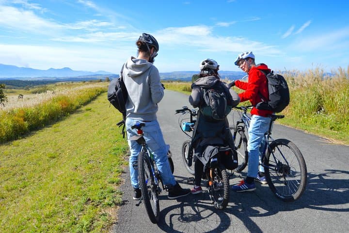 Aso Cycling and Farming Private Tour — photo 2