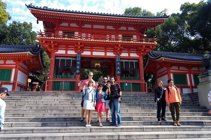 Guided Gion Tour: Explore Kyoto’s Historic Geisha District — photo 2