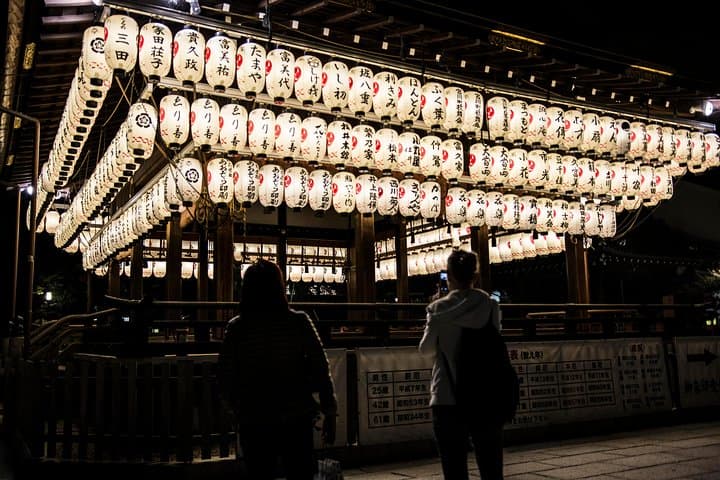 Guided Gion Tour: Explore Kyoto’s Historic Geisha District — photo 7
