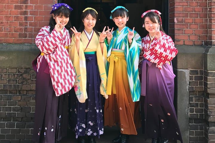 Dress Up High-Quality “Hakama” Kimono and 30-min Rickshaw Tour — photo 2