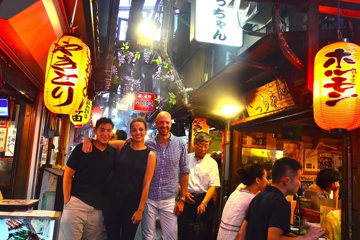 Shinjuku Golden Gai Food Tour in Spanish — photo 9