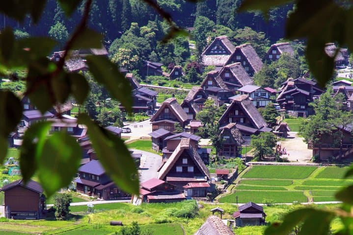 Gokayama and Shirakawago (UNESCO Heritage) Small Group(Max 9) — photo 4