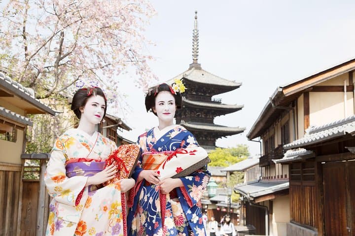 Kyoto Kiyomizudera Temple : Maiko Strolling plan — photo 1