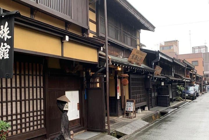 Private departure transfer from Kobe City & Arima Onsen to Kansai Airport — photo 4
