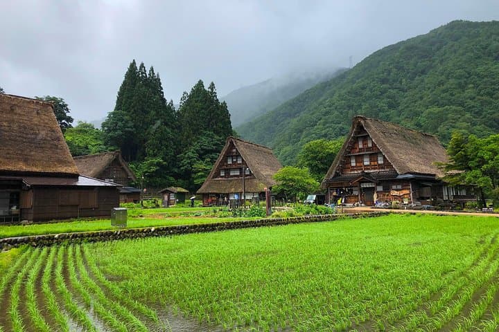 Shirakawa-go and Hida-Takayama Private Day Trip from Nagoya — photo 17