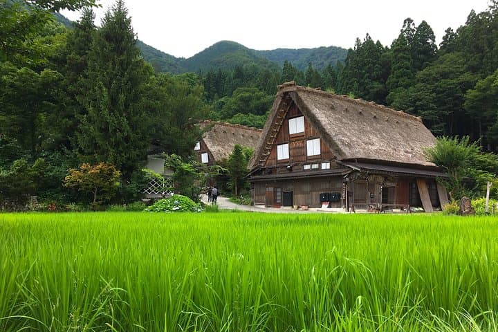 Shirakawa-go and Hida-Takayama Private Day Trip from Nagoya — photo 16