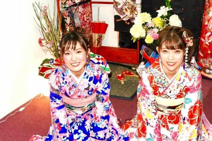 Ride a rickshaw wearing a kimono in Asakusa! Enjoy authentic traditional culture! — photo 3