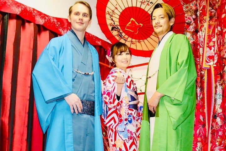Ride a rickshaw wearing a kimono in Asakusa! Enjoy authentic traditional culture! — photo 8
