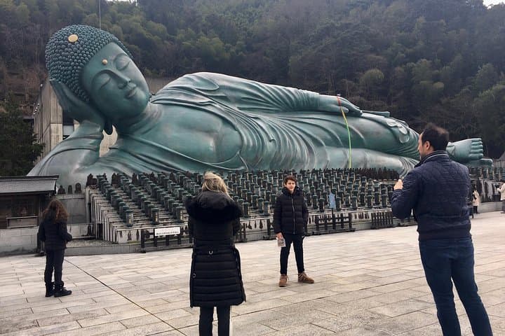 Port Pick-Up: Hakata Private Tour Licensed Guide＆ Vehicle — photo 4