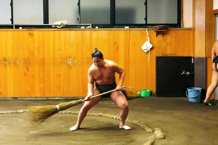 Watch Sumo Morning Practice at Stable in Tokyo — photo 14