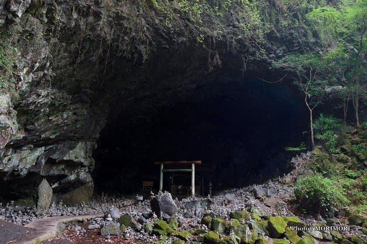 Day Trip to Mythical "Takachiho" from Fukuoka by PRIVATE MiniBUS — photo 2