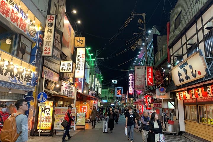 Osaka: Private Food Tour & Bar Hopping in Namba — photo 5