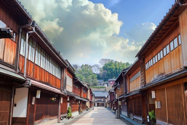 Kanazawa Private Tour with a Local – Highlights & Hidden Gems — photo 6