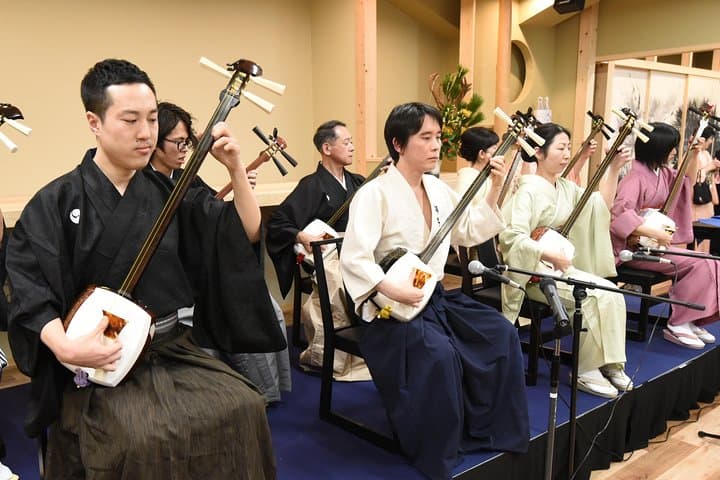 Japanaese tradtional Tsugaru Shamisen music lesson in Tokyo — photo 12