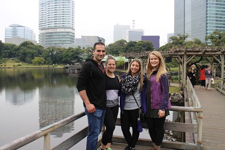 6-hour Tokyo tour with a qualified tour guide using public transport — photo 2