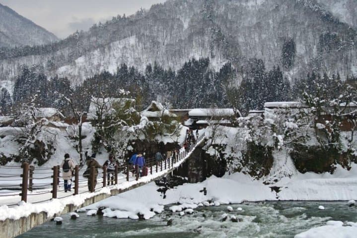Day Trip for Shirakawago ,Takayama & gujo hachiman from Nagoya — photo 12