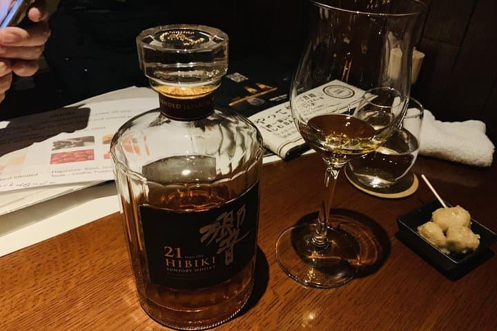 Japanese Whisky Tasting Experience at Local Bar in Tokyo — photo 4