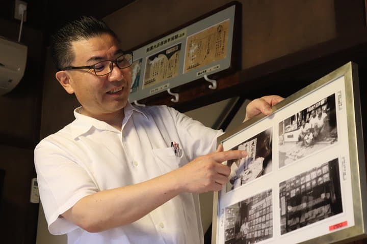 Experience of making sweets taught by professionals Local tour & guide — photo 2
