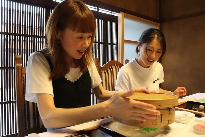 Experience of making sweets taught by professionals Local tour & guide — photo 7
