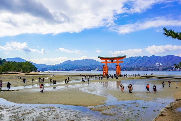 Private Full-Day Tour of Miyajima from Hiroshima — photo 4