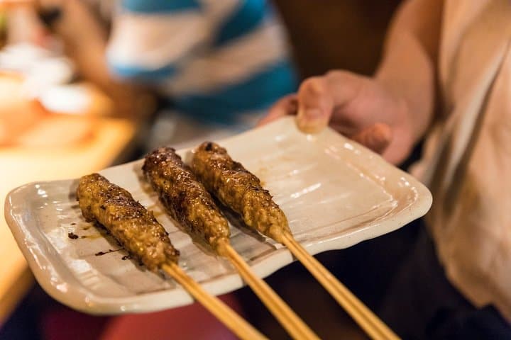 Shinjuku Golden Gai Food Tour in Spanish — photo 18